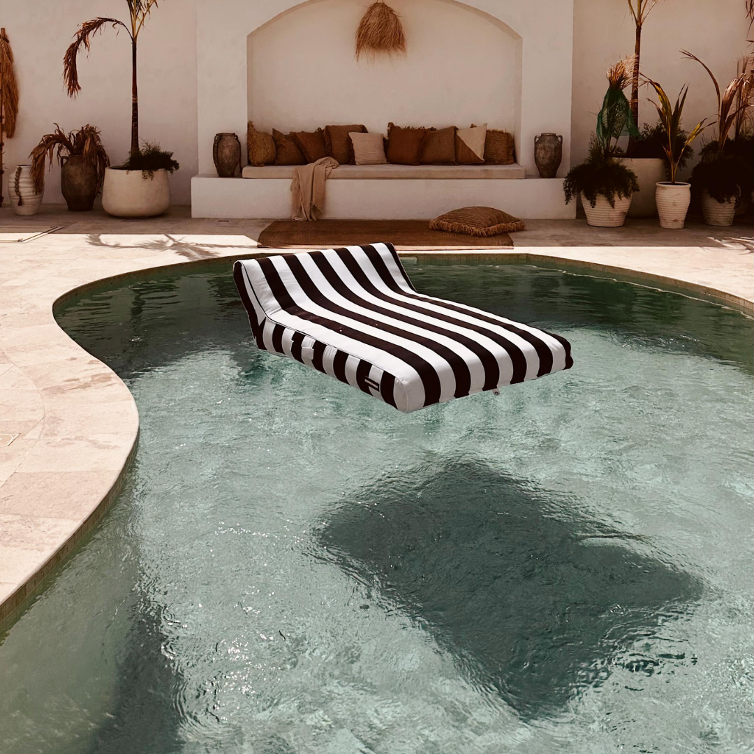 Single Lilo | Monochrome