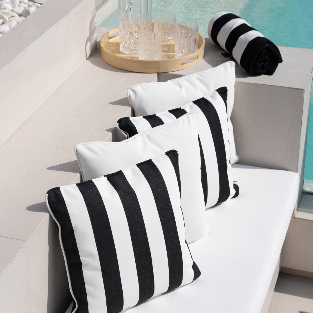 Monochrome Outdoor Cushions (2 Pieces)