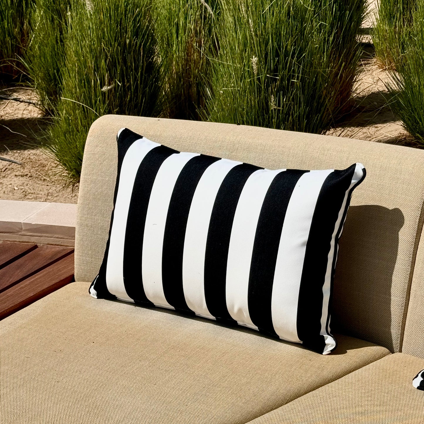 Monochrome 60 (2 Pieces Set)