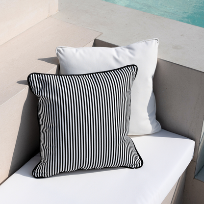 Midnight Lines Outdoor cushion (2 Pieces)