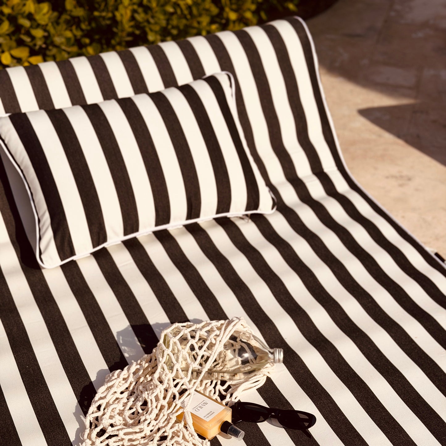 Monochrome 60 (2 Piece Set) l Signature Fabric - homesoda.store