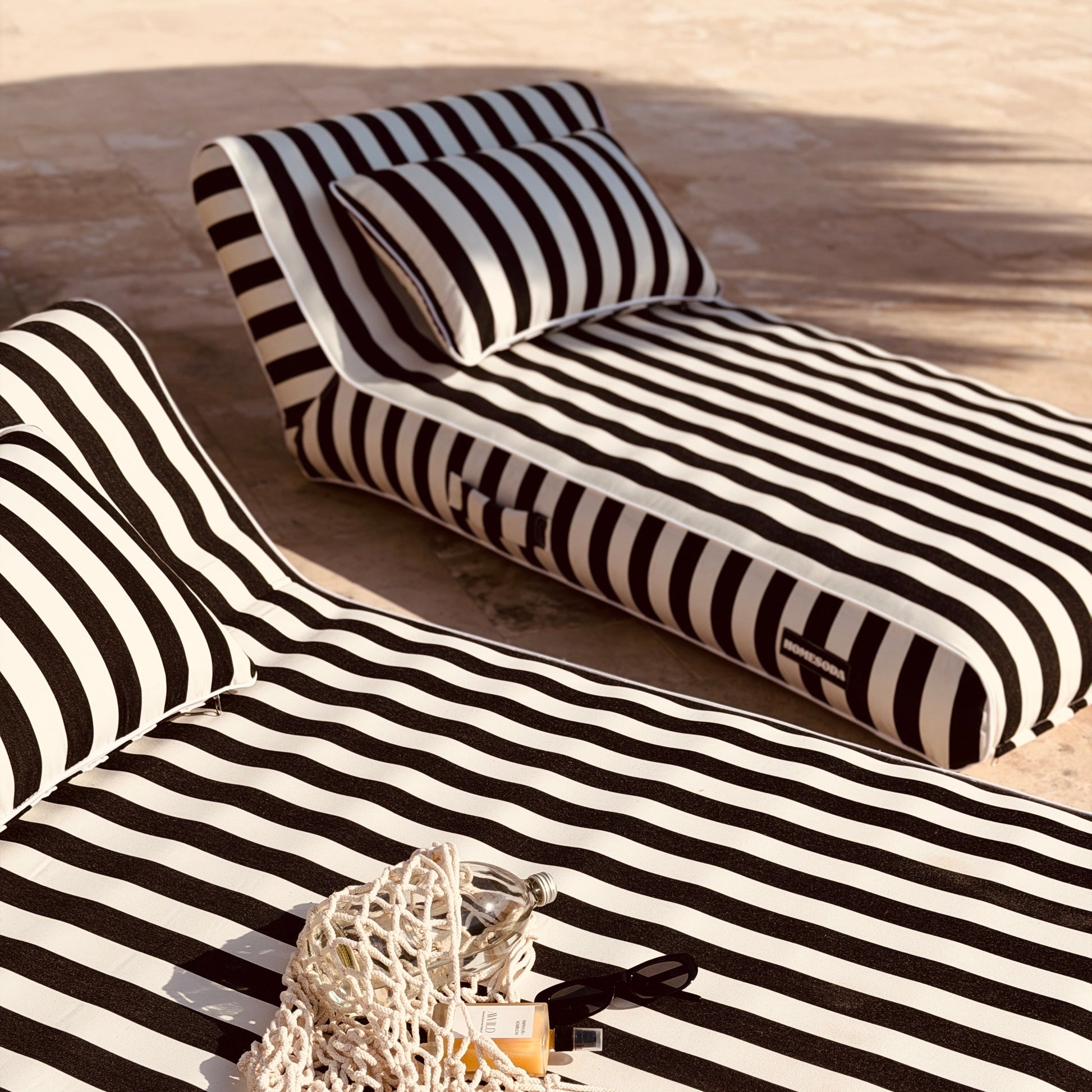 Single Lilo | Monochrome | Signature Fabric - homesoda.store