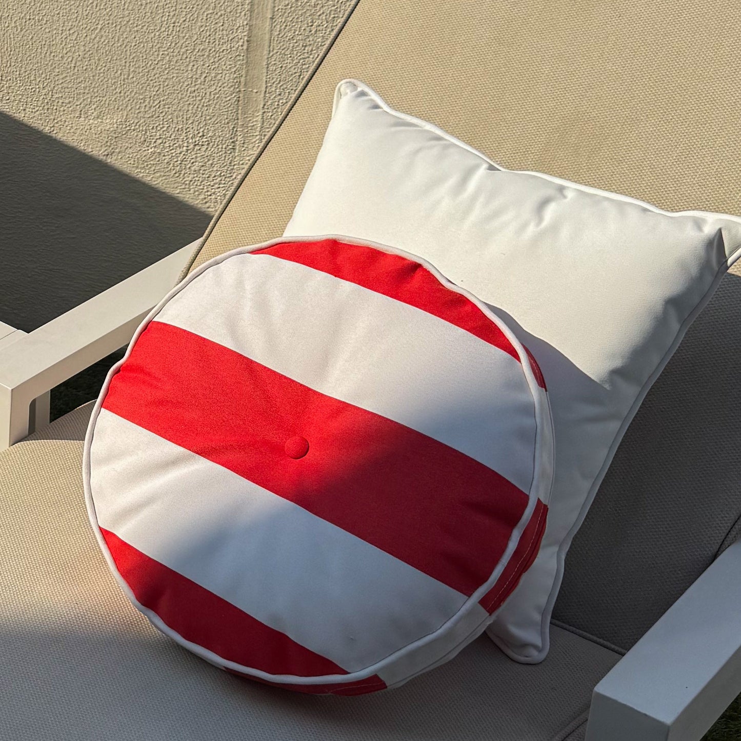 Festive Stripe Round Cushion (2 Piece Set)
