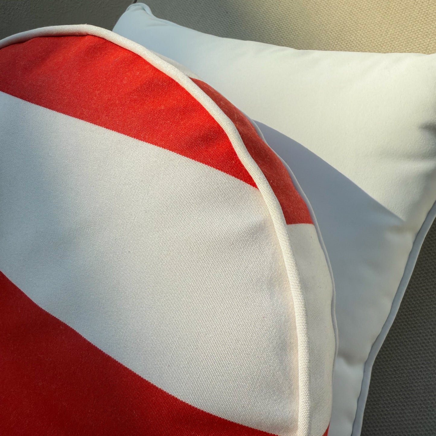 Festive Stripe Round Cushion (2 Piece Set)